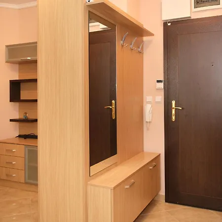 Raija - Sea View 2 Apartman *